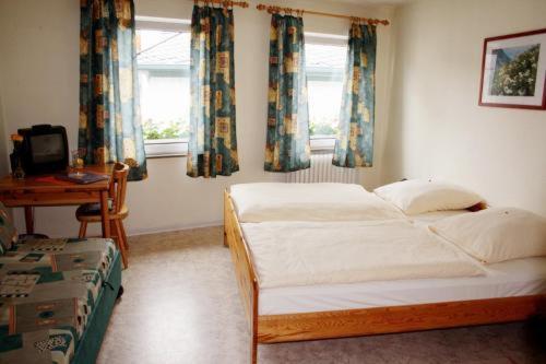 Pension Bei Schinderhannes Und Julchen Boppard Commodités photo